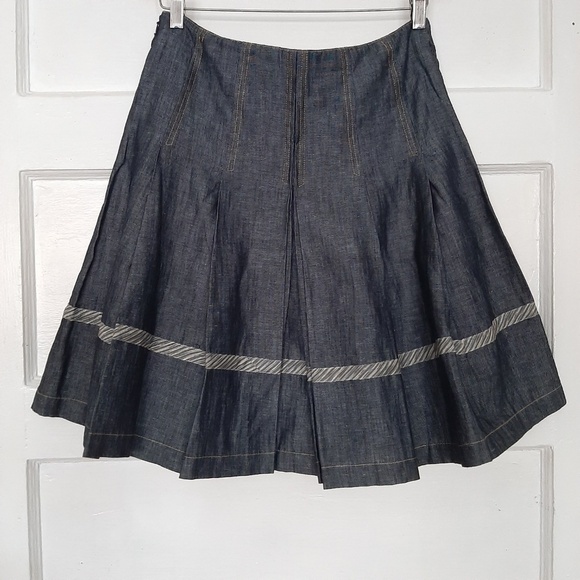 Tocca A Line Pleated Chambray Godet Pleated Skirt NWOT - Picture 1 of 8